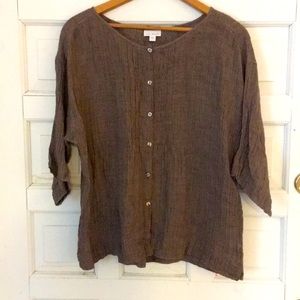 Brown linen tunic with shell buttons